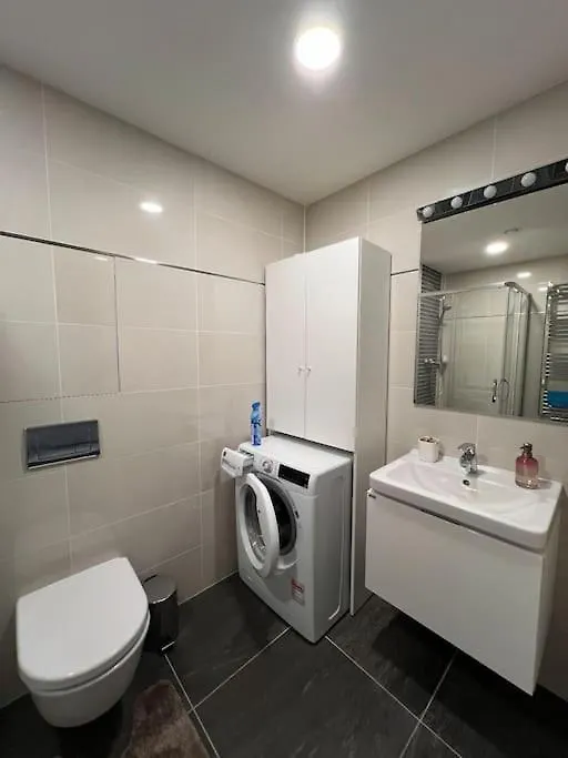 Comfort Flat With Great Location Praha Apartmán